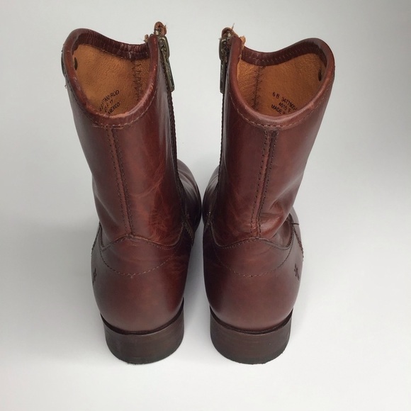 Frye Melissa Button Short Boots in Redwood Size 6. - Picture 5 of 11
